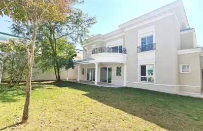 Casa de alto padrão em condomínio fechado – 774m² com elevador privativo, jacuzzi e valores negociáveis!