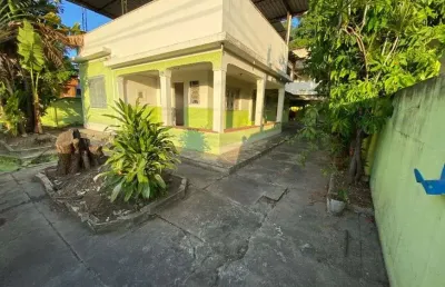Seja para residência ou ponto comercial , este é o imóvel pra você.