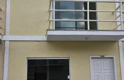 Vendo casa em condominio no laranjal 2 quartos com varanda