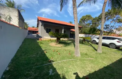 Alugo casa em cordeirinho ponta negra com 3 quartos