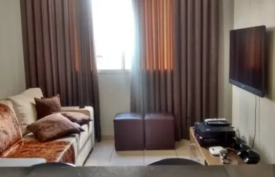 Apartamento de 2 quartos, completo em armários em condomínio fechado no jardim bela vista