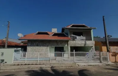 Casa c/ piscina à venda – barra velha / tabuleiro – a 60 metros da praia