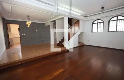 Casa para aluguel - jardim américa , 3 quartos,  660 m² - goiânia
