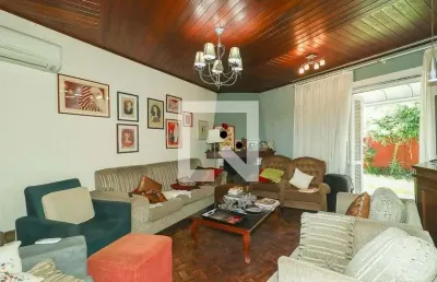 Casa para aluguel - vila ipiranga, 4 quartos,  370 m² - porto alegre