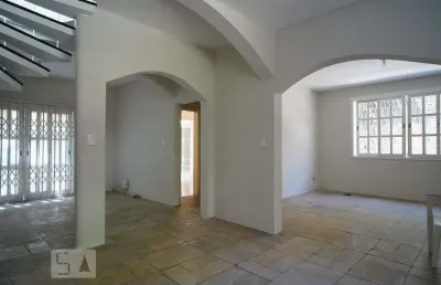 Casa para aluguel - três figueiras, 6 quartos,  500 m² - porto alegre