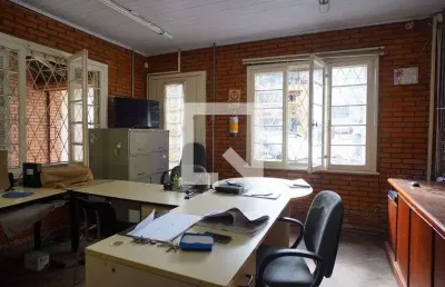 Casa para aluguel - independência, 1 quarto,  600 m² - porto alegre