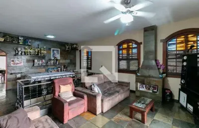 Casa para aluguel - alto caiçaras, 5 quartos,  233 m² - belo horizonte