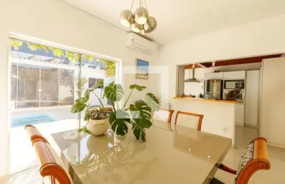 Casa para aluguel - três figueiras, 2 quartos,  282 m² - porto alegre