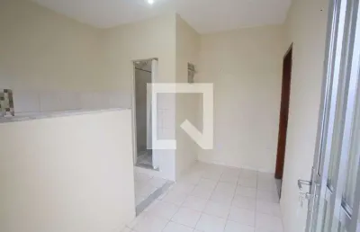 Kitnet / stúdio para aluguel - curicica, 1 quarto,  32 m² - rio de janeiro