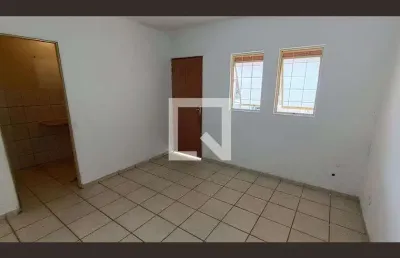 Casa para aluguel - parque vitória regia, 2 quartos,  45 m² - sorocaba