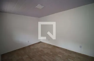 Casa para aluguel - olaria, 1 quarto,  30 m² - rio de janeiro