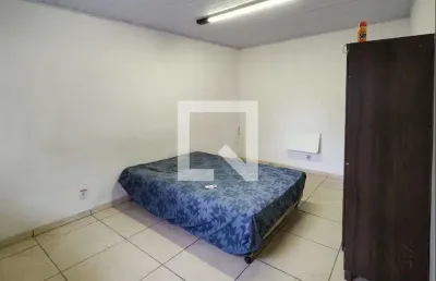 Casa em condomínio fechado para alugar na rua são vicente, boqueirão, praia grande por r$ 1.360