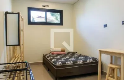 Kitnet / stúdio para aluguel - boqueirão, 1 quarto,  18 m² - curitiba