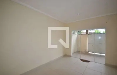 Casa para aluguel - campo grande, 2 quartos,  120 m² - rio de janeiro