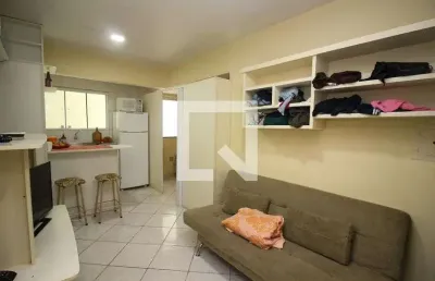 Apartamento para aluguel - centro histórico, 1 quarto,  40 m² - porto alegre