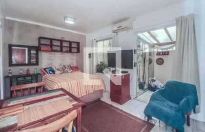 Kitnet / stúdio para aluguel - independência, 1 quarto,  40 m² - porto alegre