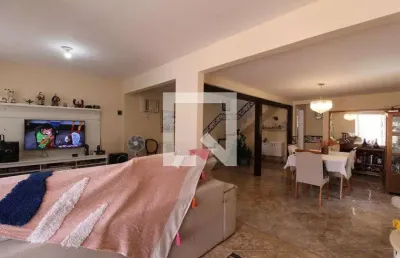 Casa / sobrado em condomínio para aluguel - vargem pequena, 4 quartos,  550 m² - rio de janeiro