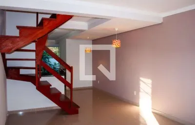 Casa / sobrado em condomínio para aluguel - guarujá, 3 quartos,  170 m² - porto alegre
