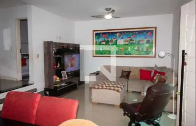 Casa para aluguel - ramos, 3 quartos,  180 m² - rio de janeiro