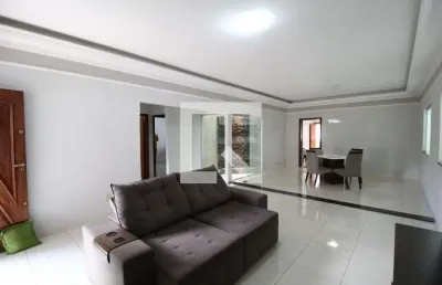 Casa para aluguel - segismundo pereira, 3 quartos,  360 m² - uberlândia