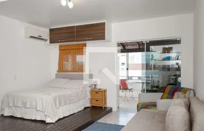 Cobertura para aluguel - canasvieiras, 1 quarto,  55 m² - florianópolis