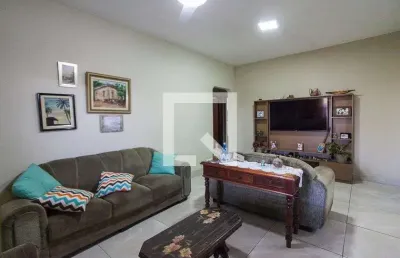 Casa para aluguel - jardim patricia, 3 quartos,  140 m² - uberlândia