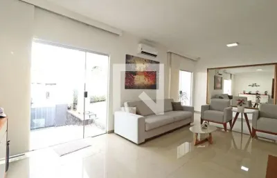 Casa para aluguel - tubalina, 4 quartos,  300 m² - uberlândia