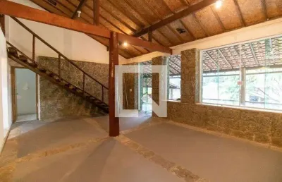 Casa / sobrado em condomínio para aluguel - itaipu, 5 quartos,  250 m² - niterói