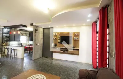 Casa para aluguel - panorama, 4 quartos,  201 m² - uberlândia