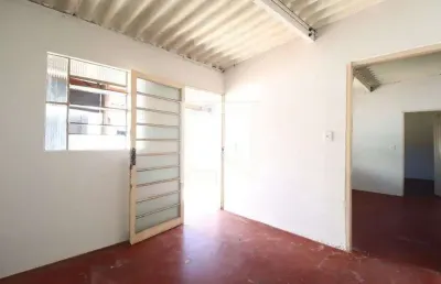 Casa para aluguel - vigilato pereira, 2 quartos,  40 m² - uberlândia