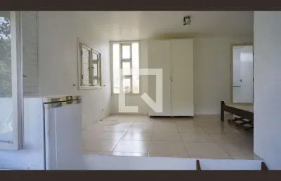 Kitnet / stúdio para aluguel - barra da lagoa, 1 quarto,  47 m² - florianópolis