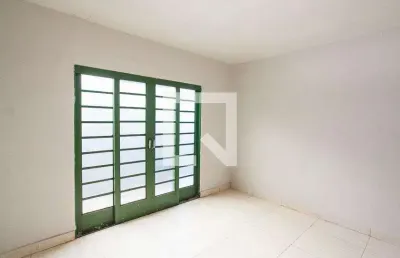 Casa para aluguel - jardim das palmeiras, 3 quartos,  150 m² - uberlândia