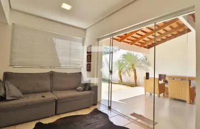 Casa para aluguel - jardim karaiba, 4 quartos,  350 m² - uberlândia