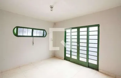 Casa para aluguel - jardim das palmeiras, 3 quartos,  150 m² - uberlândia