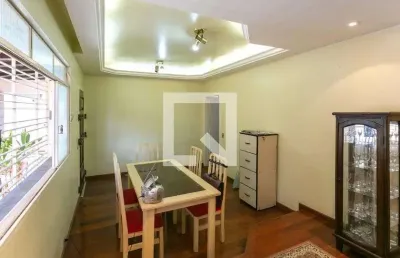 Casa para aluguel - nova floresta, 3 quartos,  245 m² - belo horizonte