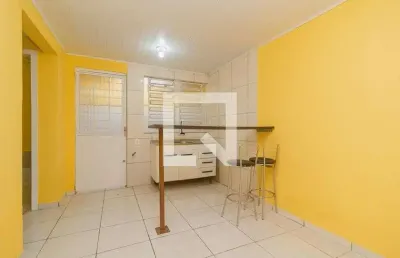 Casa para aluguel - medianeira, 2 quartos,  50 m² - porto alegre