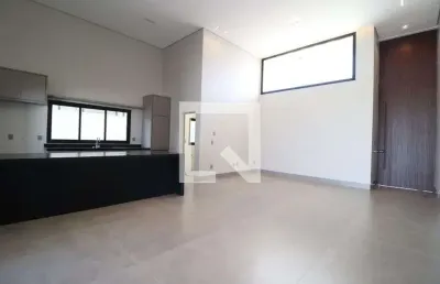 Casa / sobrado em condomínio para aluguel - laranjeiras, 3 quartos,  212 m² - uberlândia