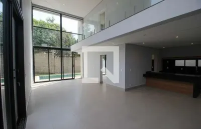 Casa / sobrado em condomínio para aluguel - vossoroca, 3 quartos,  405 m² - votorantim