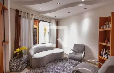Casa para aluguel - santa luzia, 4 quartos,  256 m² - taubaté