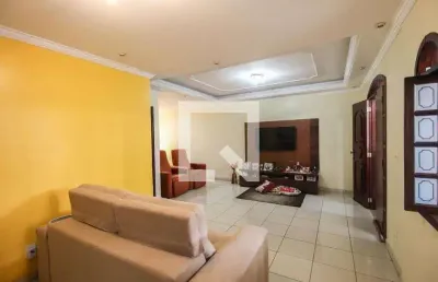 Casa / sobrado em condomínio para aluguel - cosmorama, 3 quartos,  215 m² - mesquita