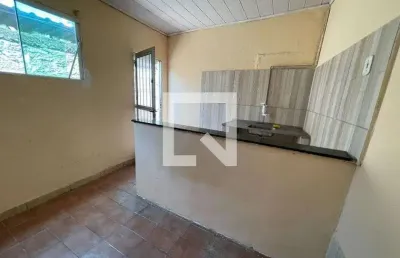 Casa para aluguel - vila leopoldina, 1 quarto,  50 m² - duque de caxias