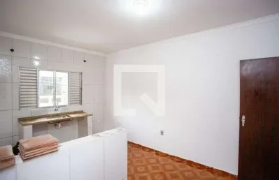 Casa para aluguel - vila nogueira, 1 quarto,  35 m² - diadema
