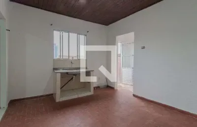 Casa para aluguel - vila assis brasil, 1 quarto,  70 m² - mauá