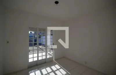 Casa para aluguel - cabuís, 1 quarto,  200 m² - nilópolis