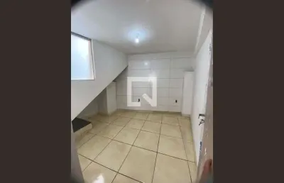 Casa para aluguel - petrolândia, 2 quartos,  50 m² - contagem