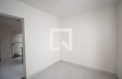 Casa para aluguel - trindade, 1 quarto,  30 m² - são gonçalo