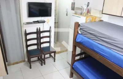 Apartamento para aluguel - itararé, 1 quarto,  17 m² - são vicente