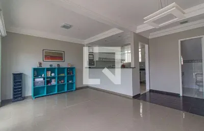 Casa / sobrado em condomínio para aluguel - cachoeira, 3 quartos,  220 m² - curitiba