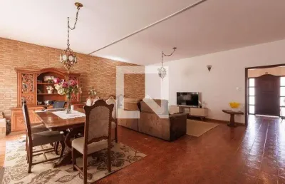 Casa para aluguel - independência, 5 quartos,  320 m² - taubaté
