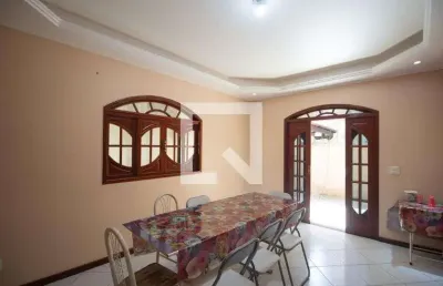Casa para aluguel - jardim califórnia, 3 quartos,  251 m² - são gonçalo